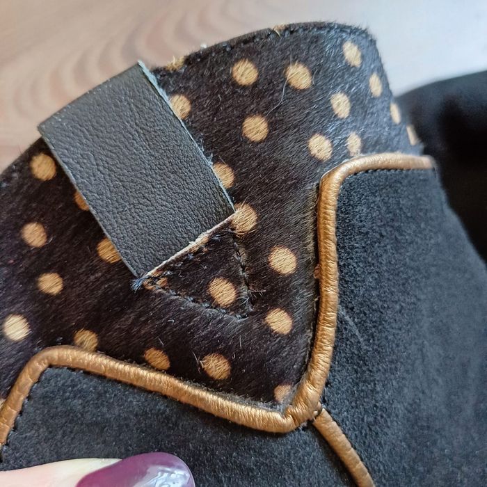 Ghete piele Megis