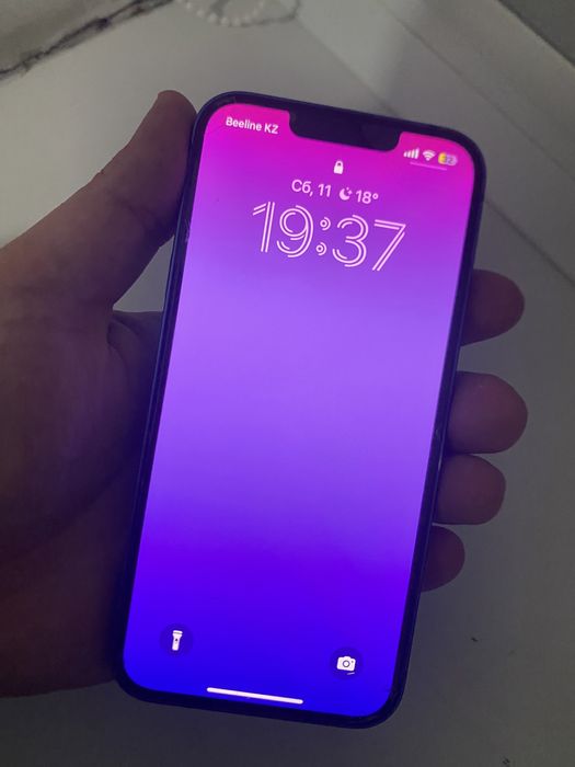 iPhone 13 128gb.