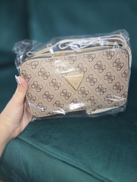 Vand posete,noi ,preturi accesibile