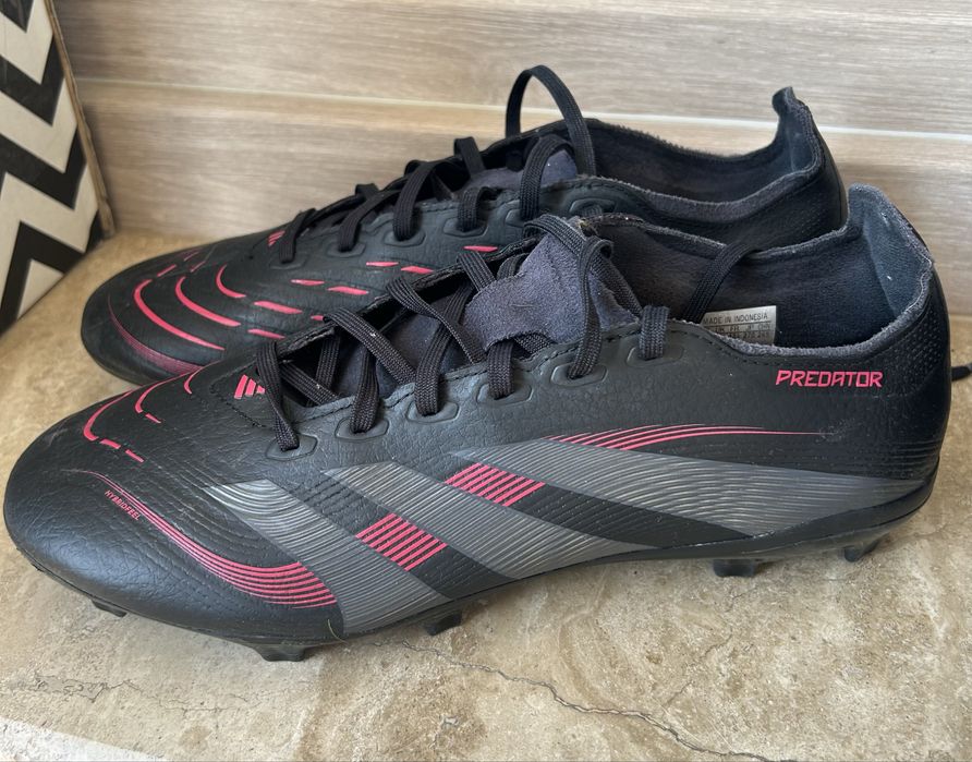 Ghete fotbal PREDATOR 42 , 2/3