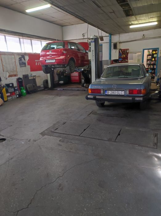 Vând echipamente service auto