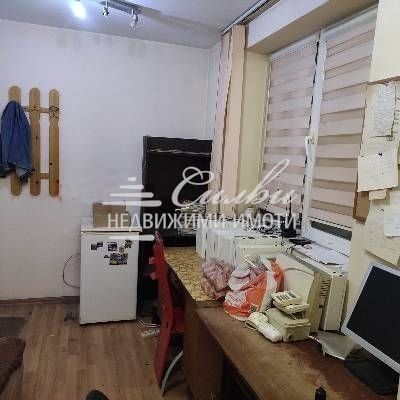 Дава се под наем Офис в Шумен, Пазара - 40 кв.м за 178.5 € - Снимка #2