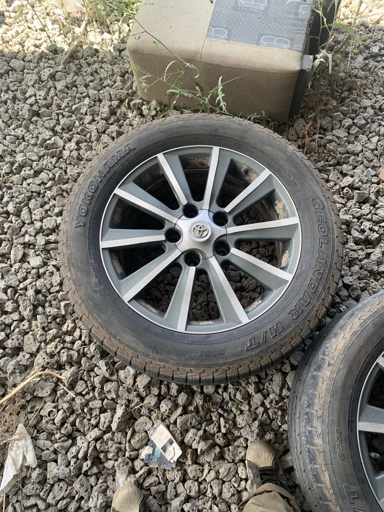 Продам 3 диска на lc200,размер 285/50/20