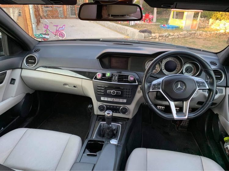 На Части Mercedes W204 C220 Facelift AMG Pack OM651