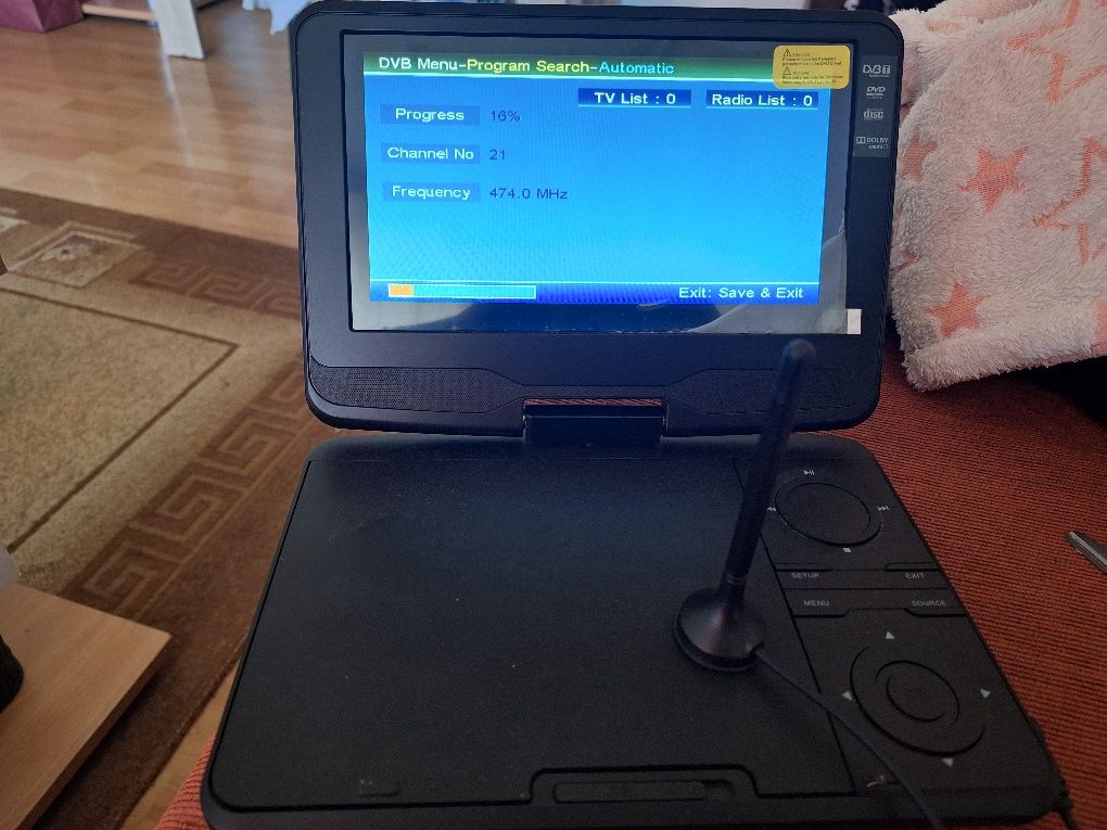 Dvd-tv portabil nou.