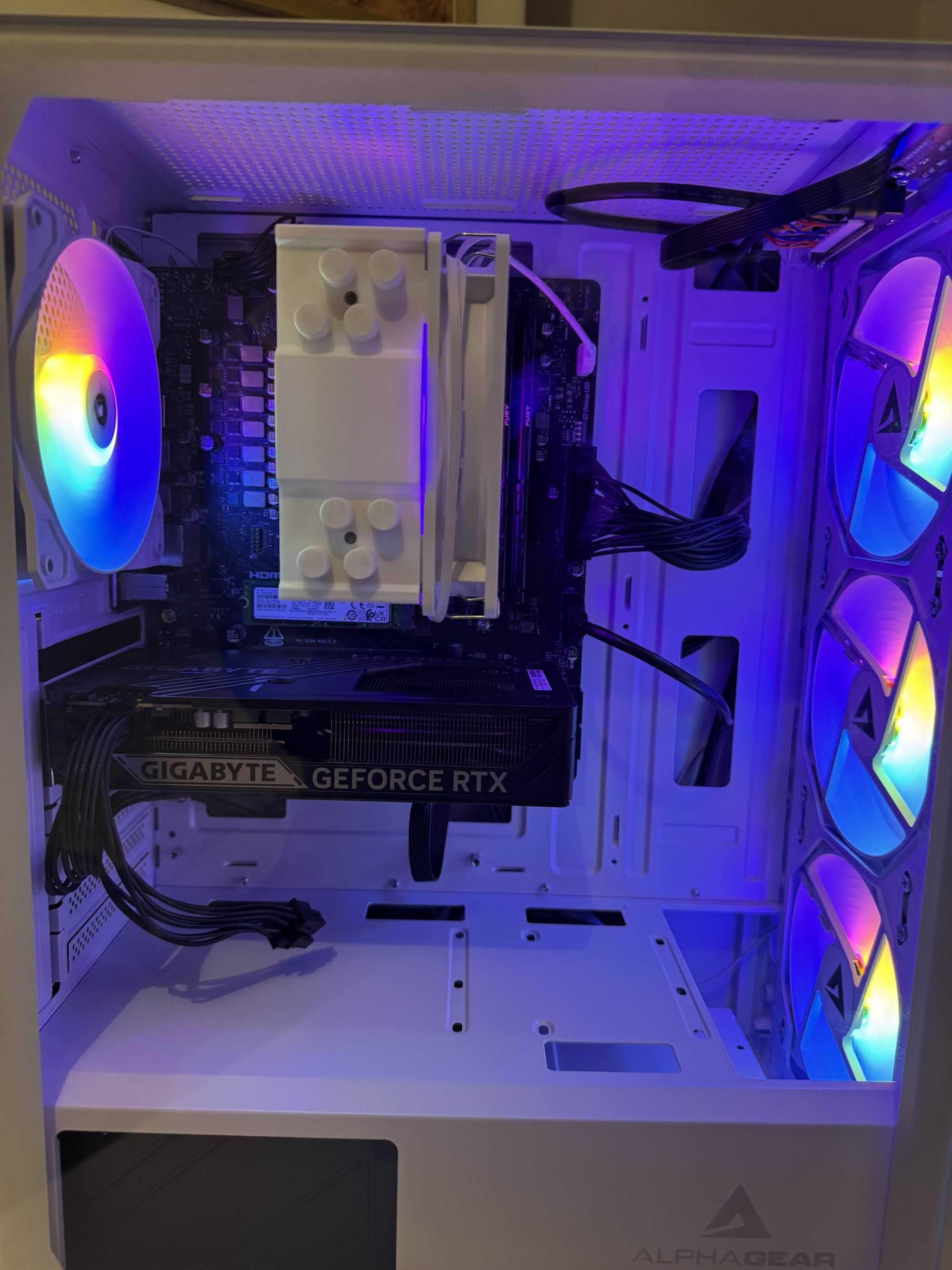 PC Gaming RGB AM5 Ryzen 5 7600 RTX 5060