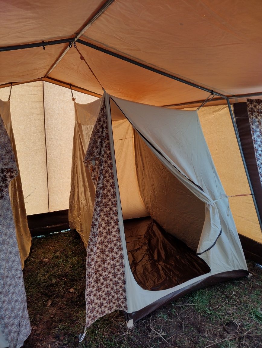 Палатка голяма- брезентова