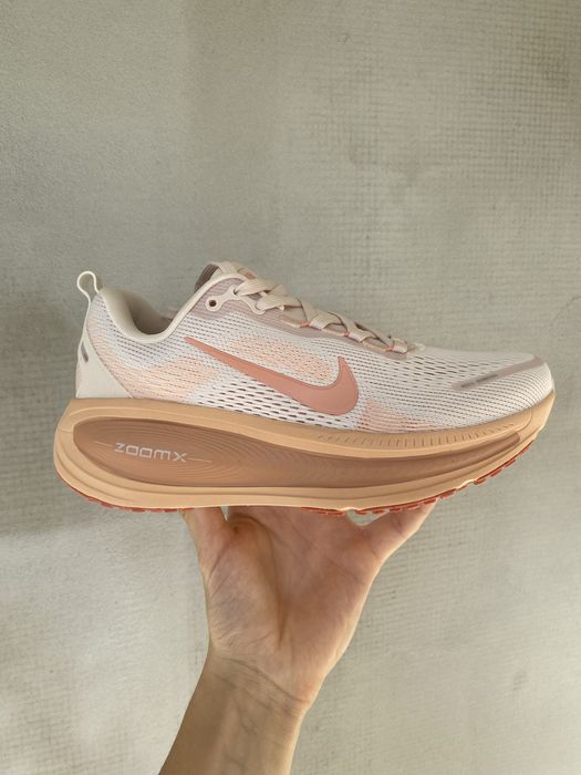Nike Vomero 18