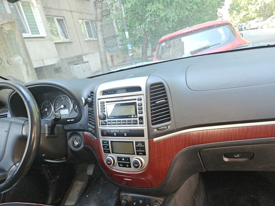 Джип Хюндай Санта фе Hyundai Santa fe