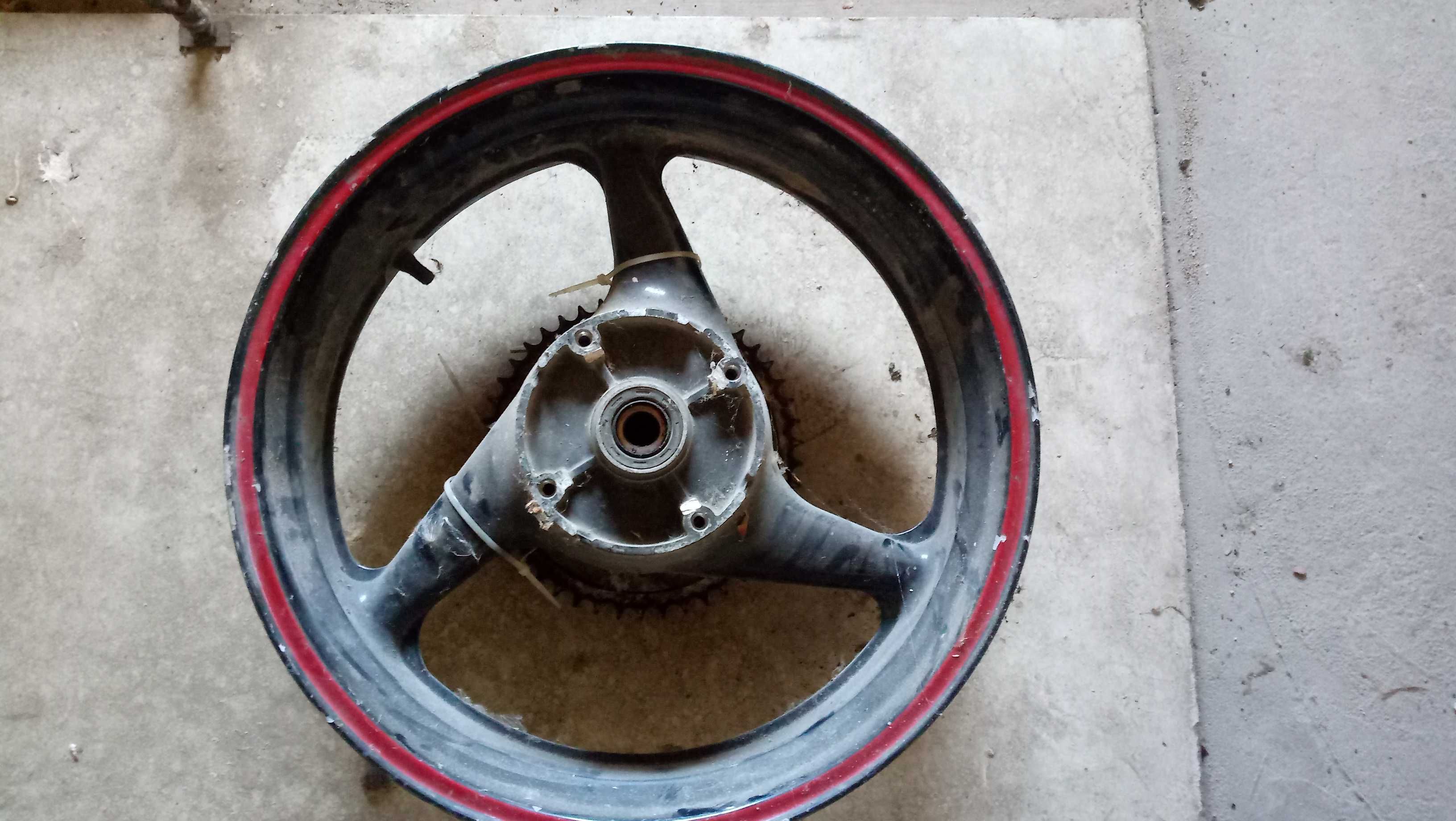 Задна джанта за Хонда сбр ф4и honda cbr f4i