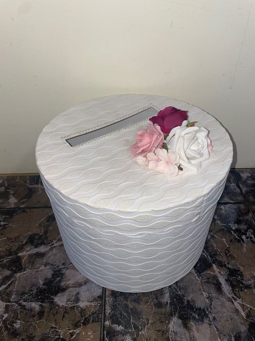 Сватбени кутии за пари и подаръци