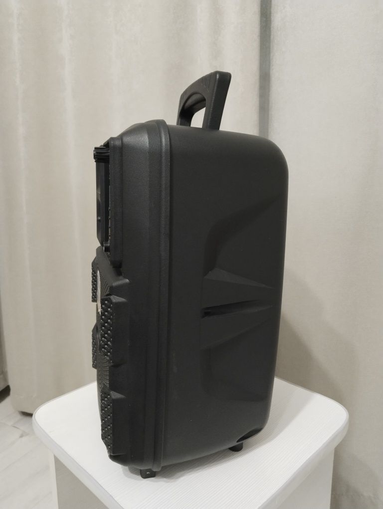 Продам музыкальную MP-3 колонку