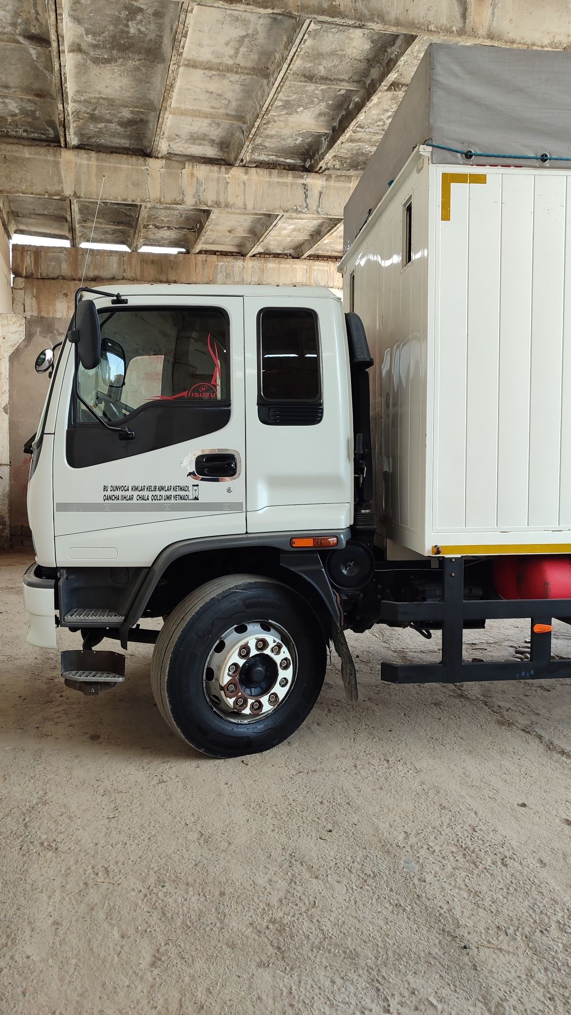 Isuzu 10 tonalik