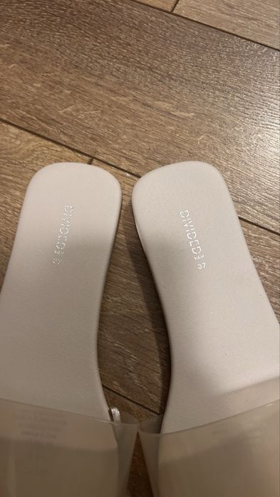 Slapi crem H&M marimea 37