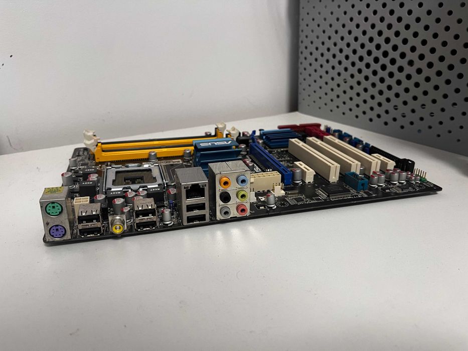 ASUS P5QL PRO, LGA775 Socket, Intel Motherboard