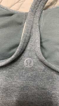 Спортивный топ Lululemon, 42 размер