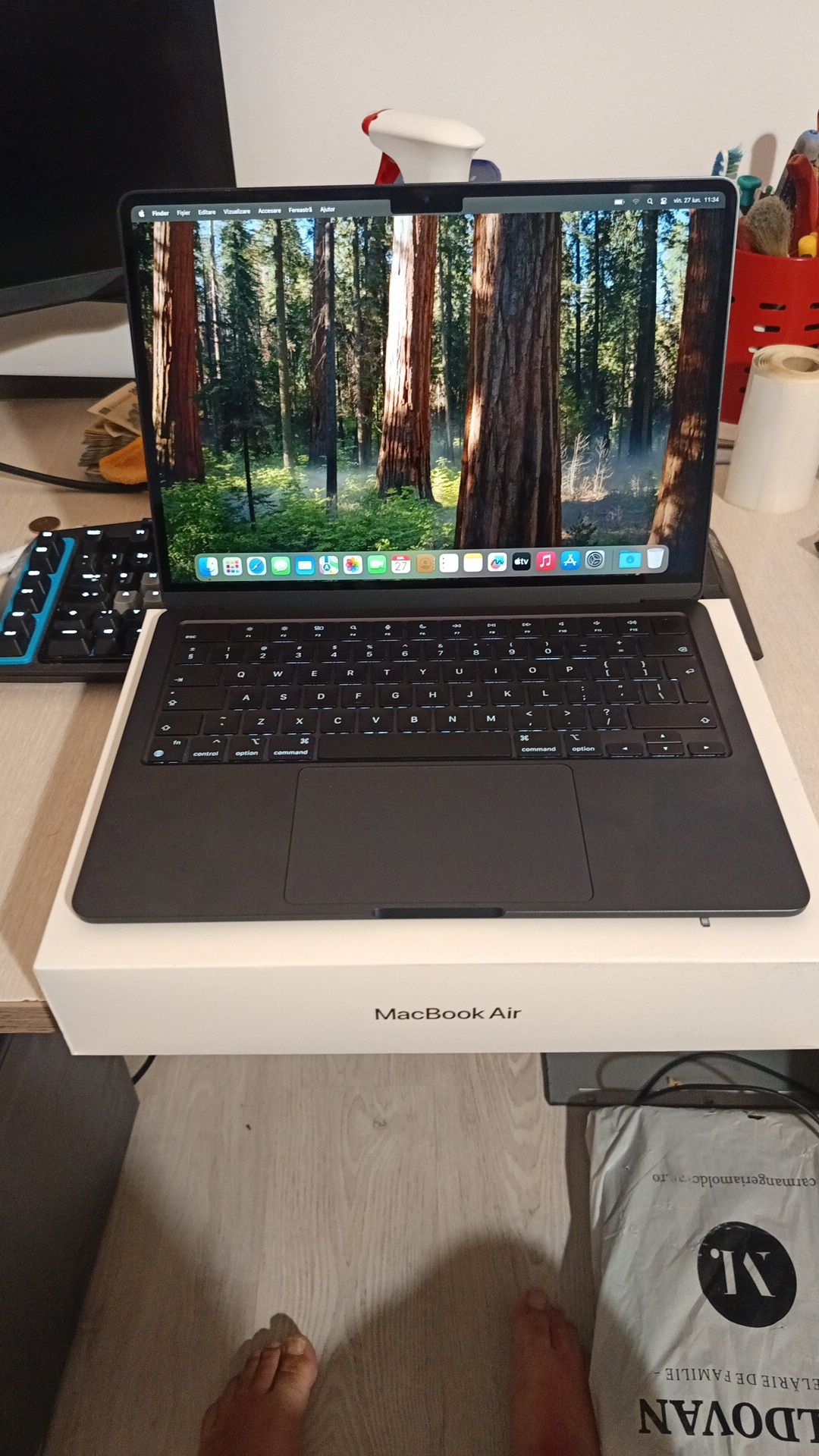 Cel mai ieftin de pe.olx! MacBook Air 2024, M3, 8gb, 256ssd, 12 cycle
