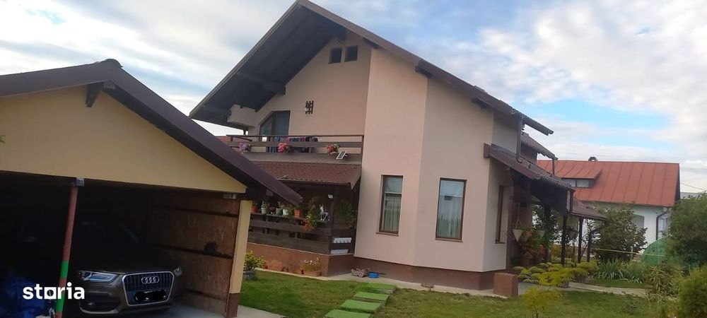 Casa Curtea de Arges, strada Primaverii