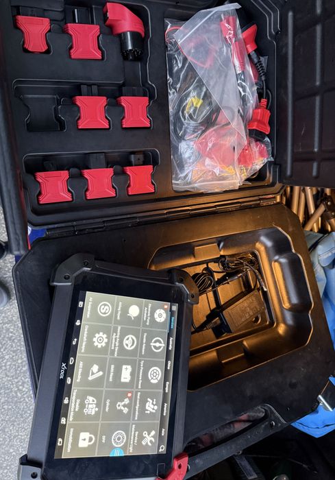 Tester pentru diagnoza auto profesional X-TOOL PS90