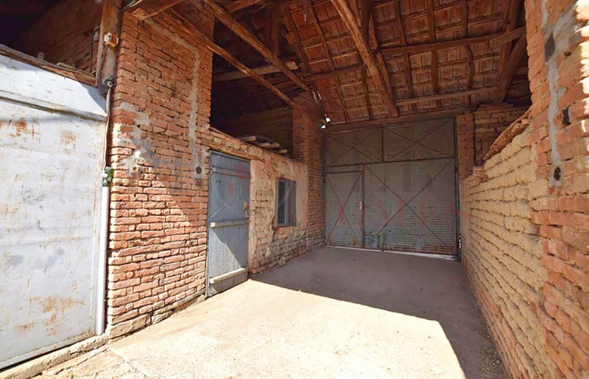 Продажба Къща гр. Свищов - с. Горна Студена 130m²