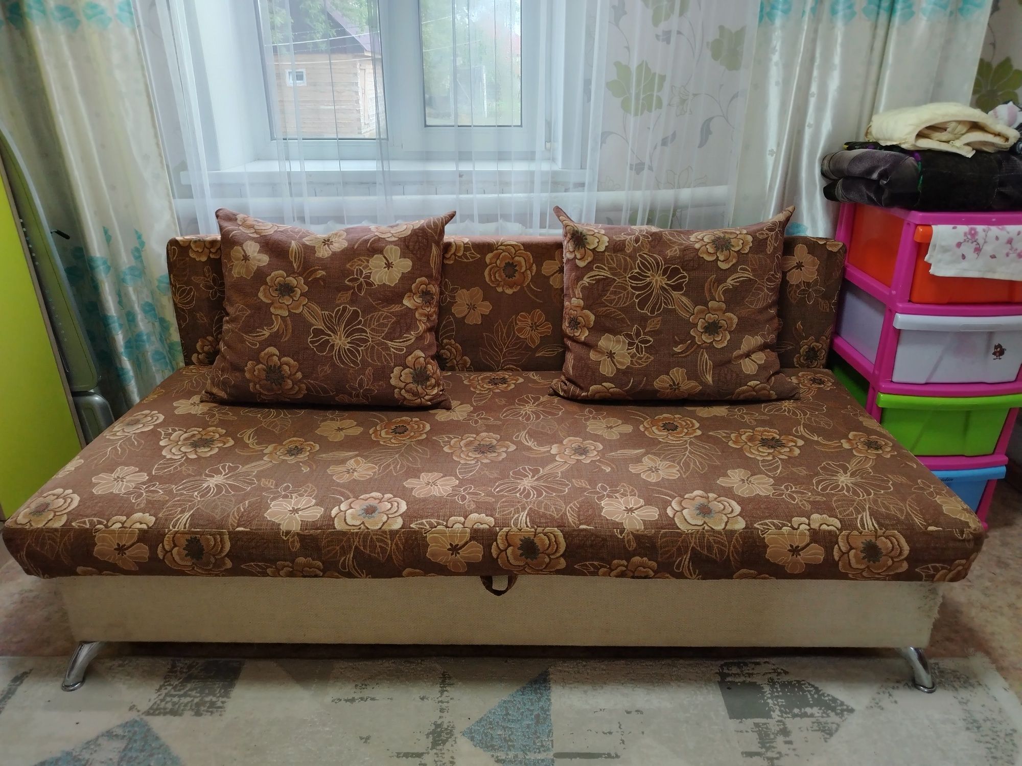 Продам софу диван.