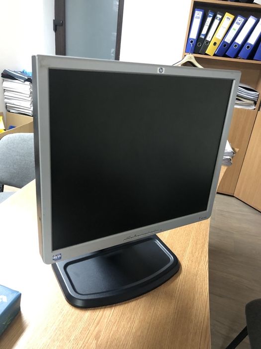 Lg flatron 1715S si hp1940