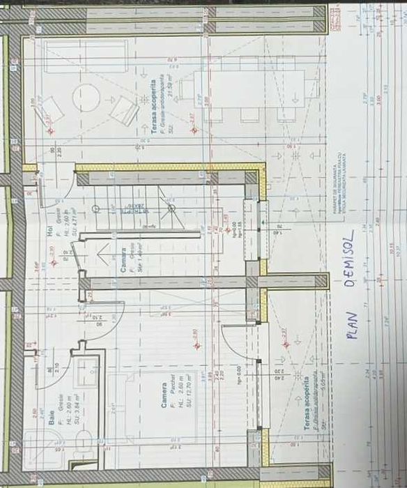 PF vând casa tip duplex