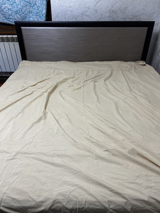 Продам Спальный гарнитур