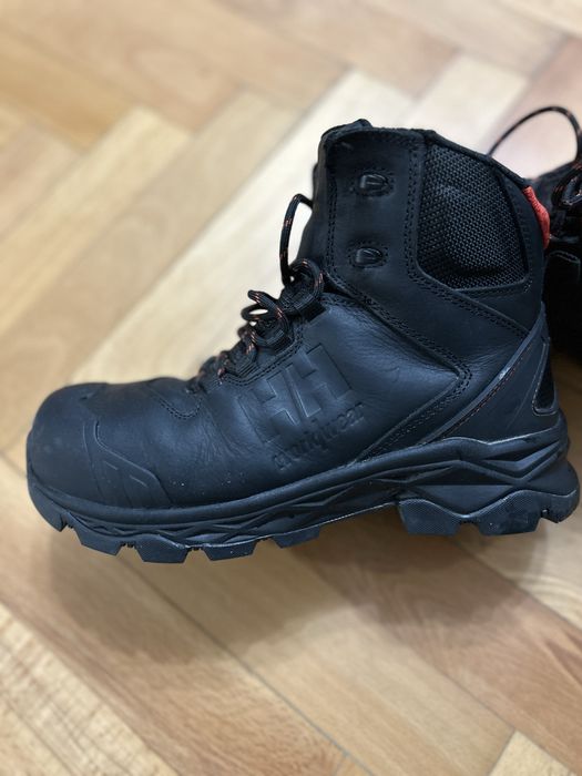 Bocanci helly hansen nr 40