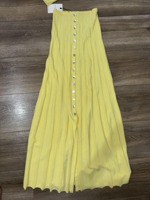 Alice Evis butter yellow пола и топ