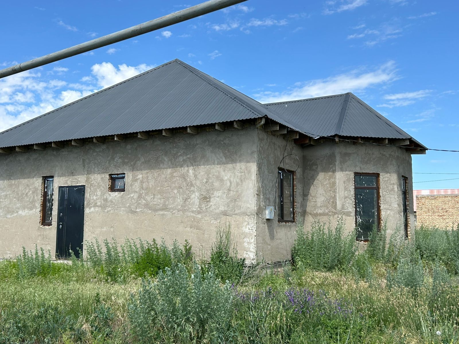 Үй сатылады         .