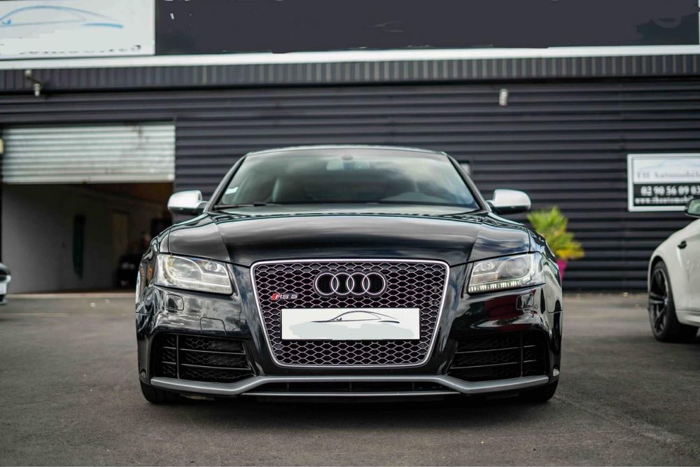 Audi RS5 v8 4.2 benzina 550 cp