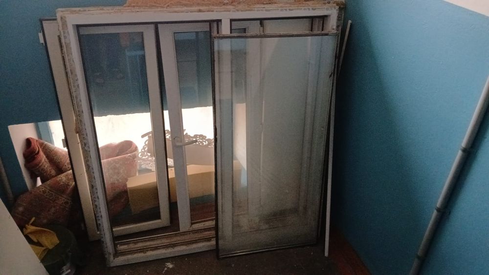 Продам пластиковое окно. Размер 144х132