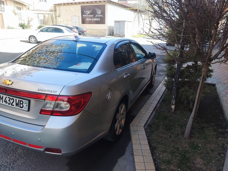 Chevrolet Epica .