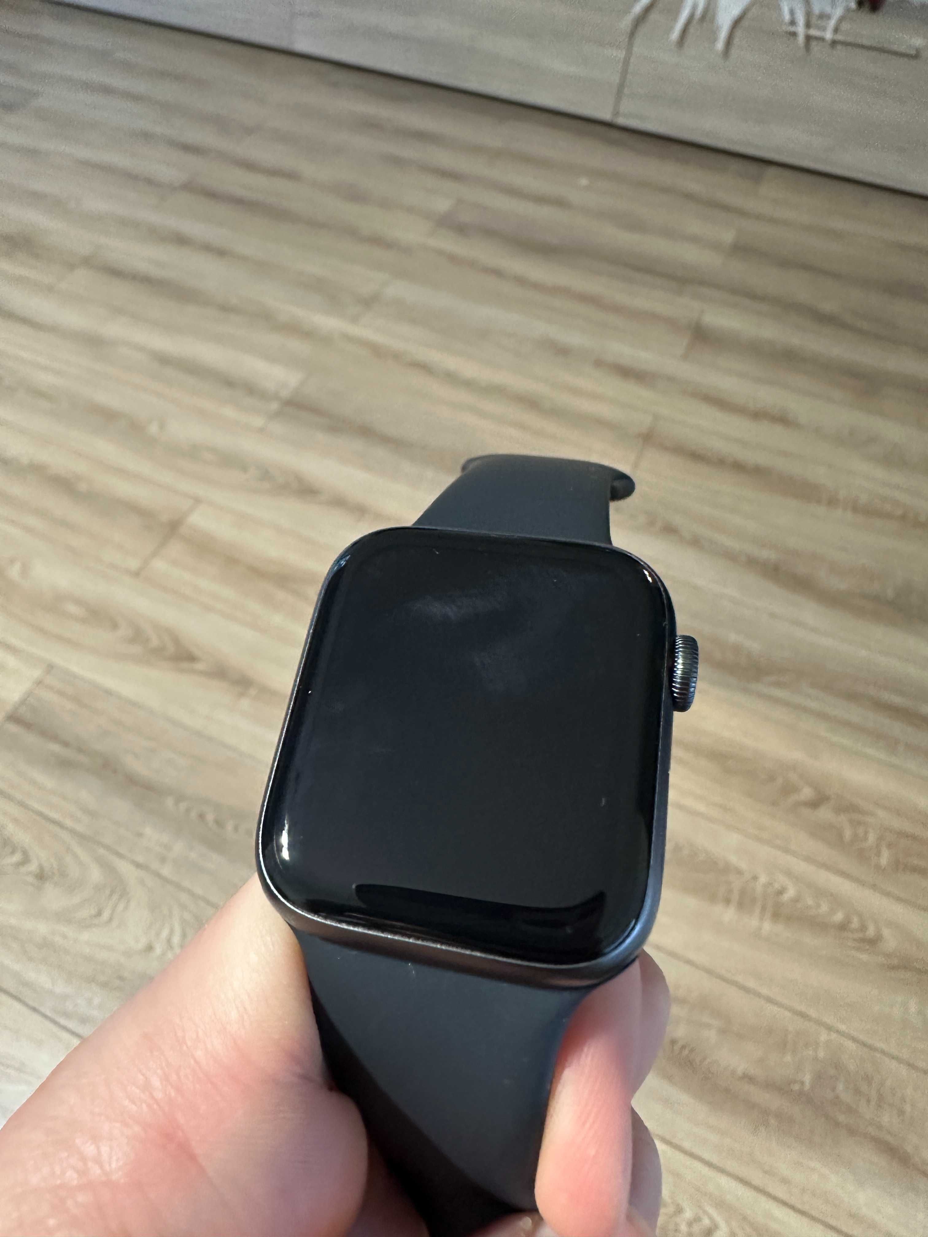 Apple Watch Series 5 44mm defect