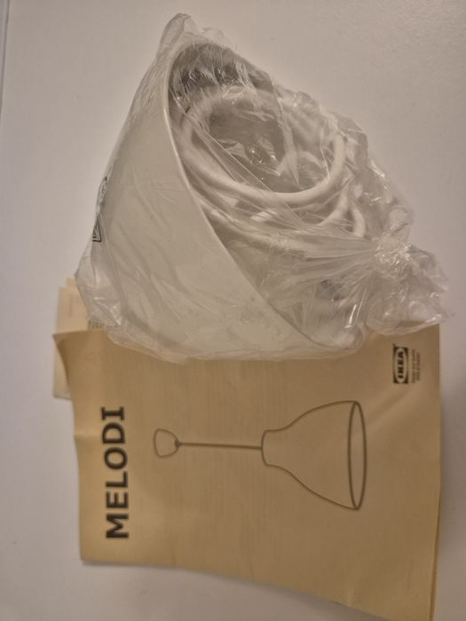 Lustra Melodi Ikea 28 cm, alb