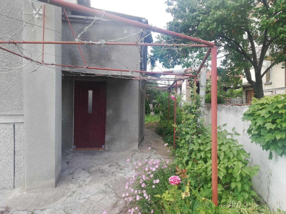 Продава се Етаж от къща в с. Петърч, Област София-област - 129 кв.м за 946 €/кв.м - Снимка #2