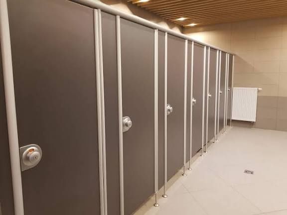 HPL panel montaj xizmati — peregorodka, koridor va eshiklar uchun