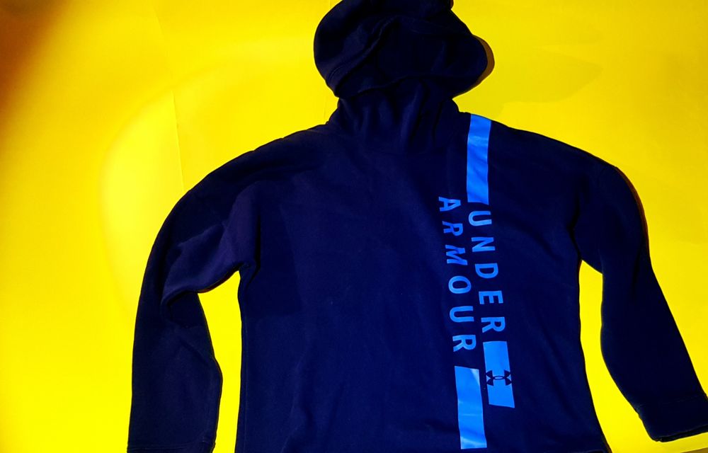 Under Armor  суичър