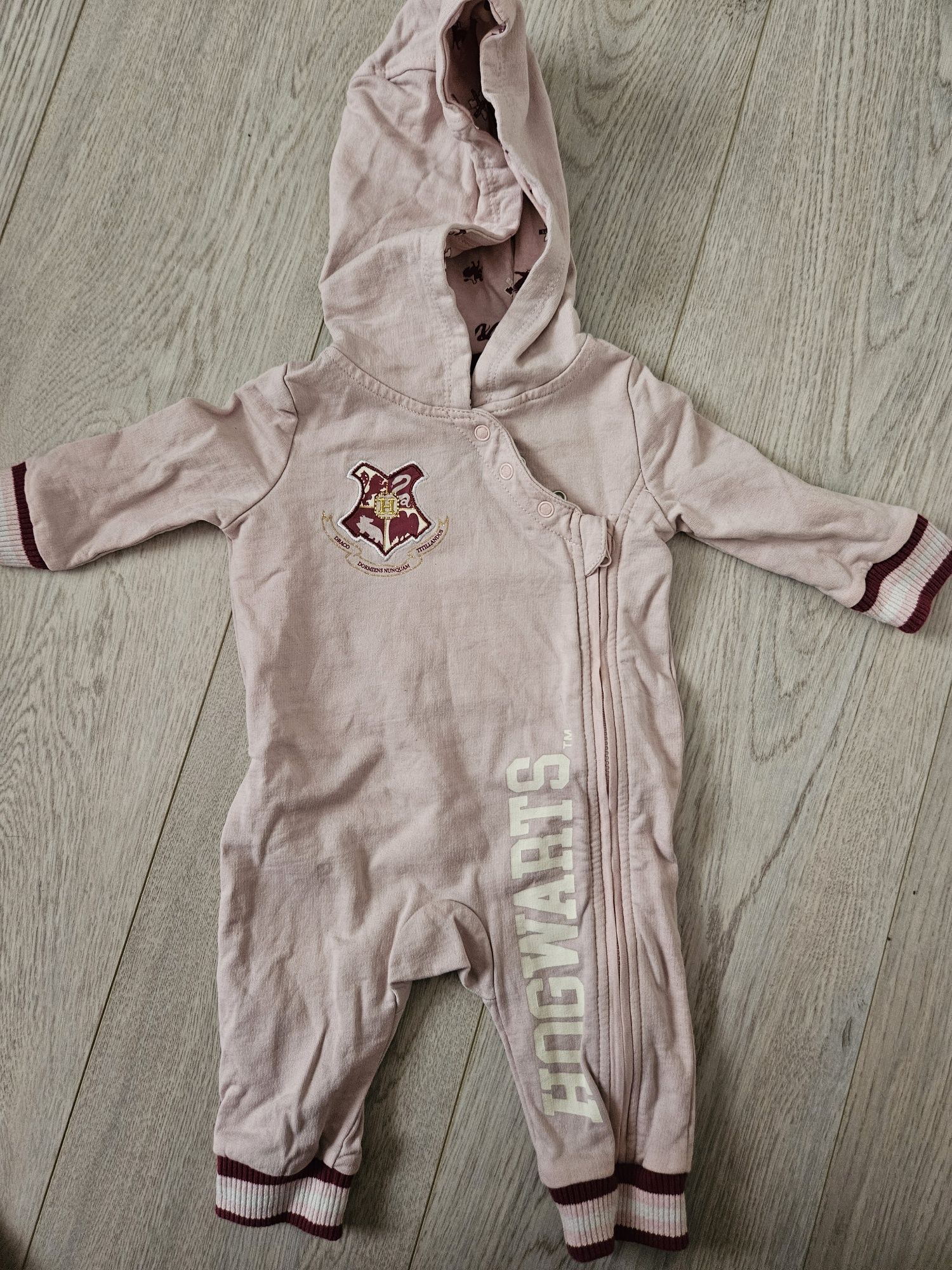 Set 4 body si salopeta bebelusi - Lot haine Hogwarts Harry Potter 68