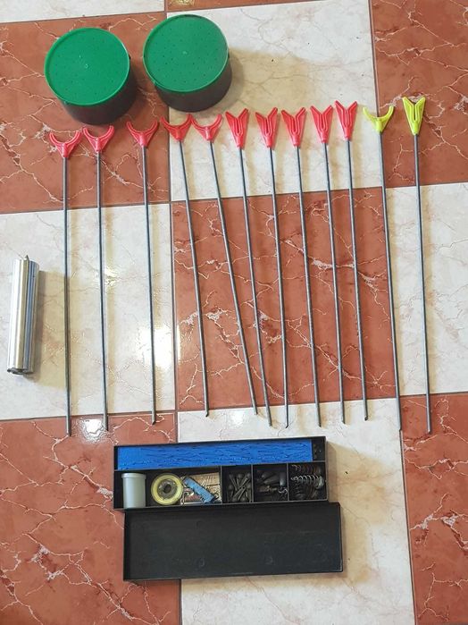 Set Pescuit ,8 Lansete,8 Mulinete,Tije