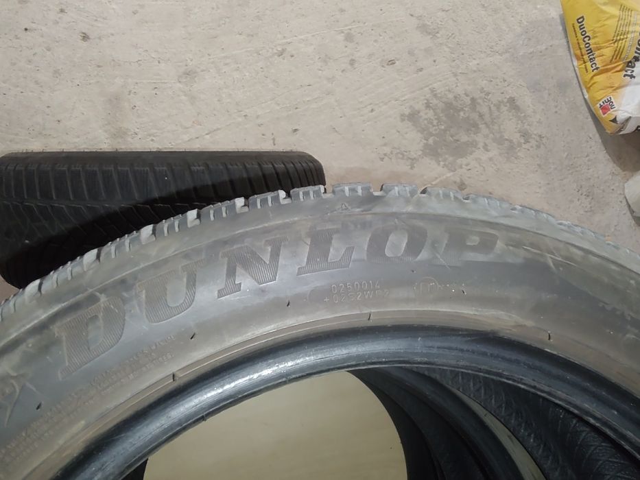 Зимни гуми 225/50/17 Dunlop Winter sport