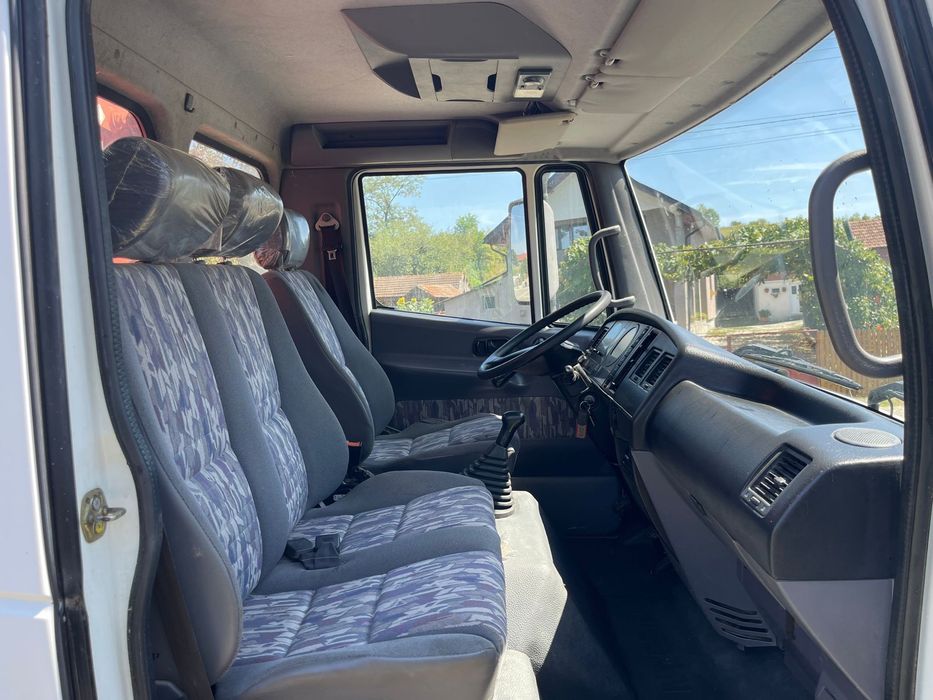 Nissan Atleon Basculabil cu Macara