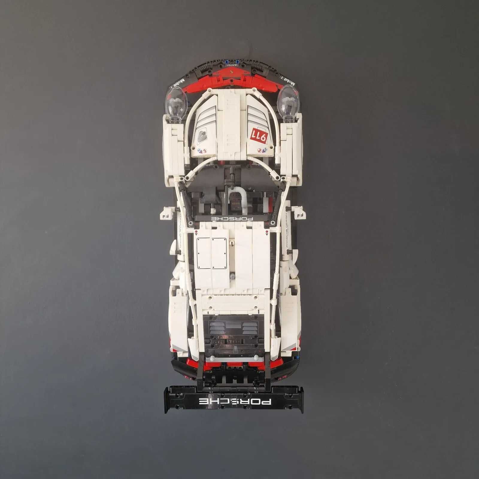 Suport prindere in perete pentru LEGO Technic - Porsche 911 RSR 42096