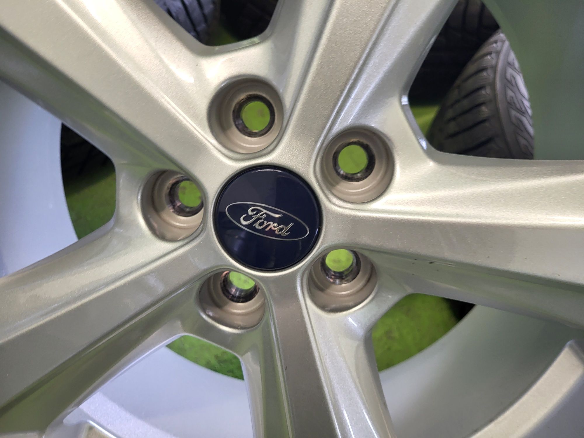 18 5x108 Ford Kuga лети джанти 5х108 форд 235/60/18 Nokian