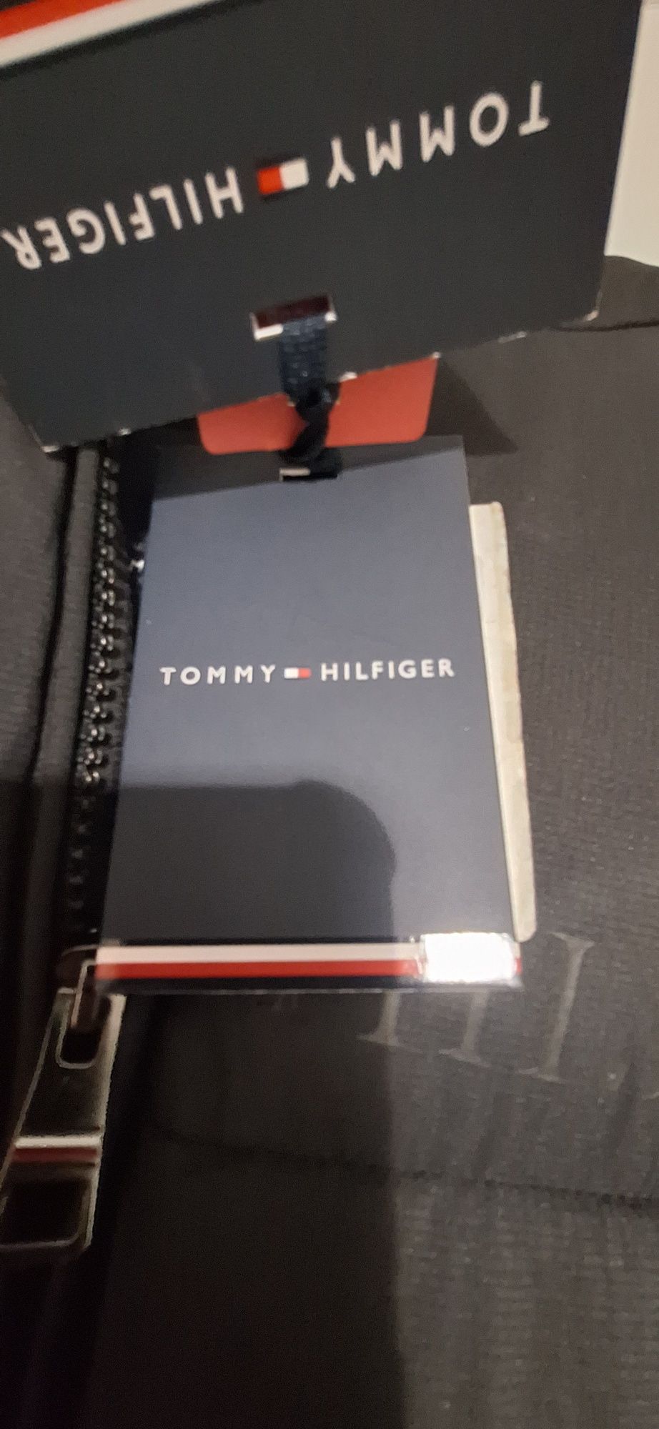 De vânzare Vesta Tommy Hilfiger,noua cu eticheta, originala, mărime XS