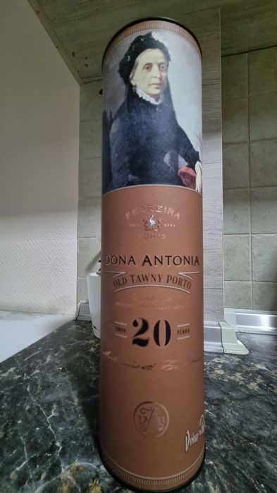 Портвейн Old Tawny Porto продам