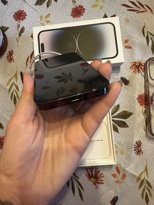 Продавам Iphone 14 PRO 128GB, много запазен
