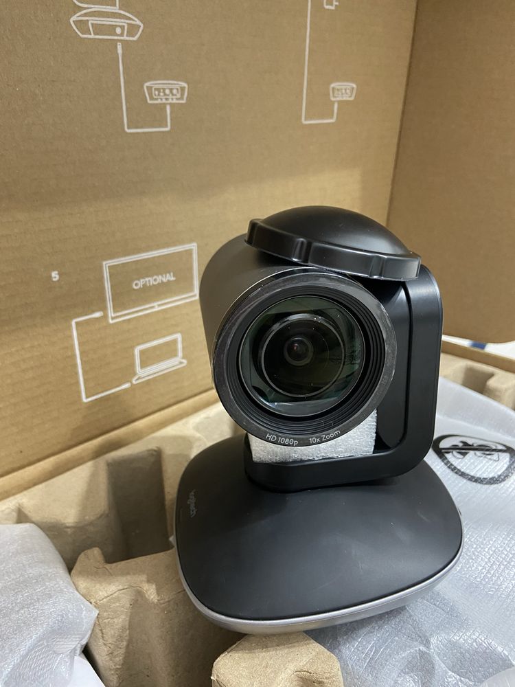 Система Logitech GROUP для проведения видеоконференций