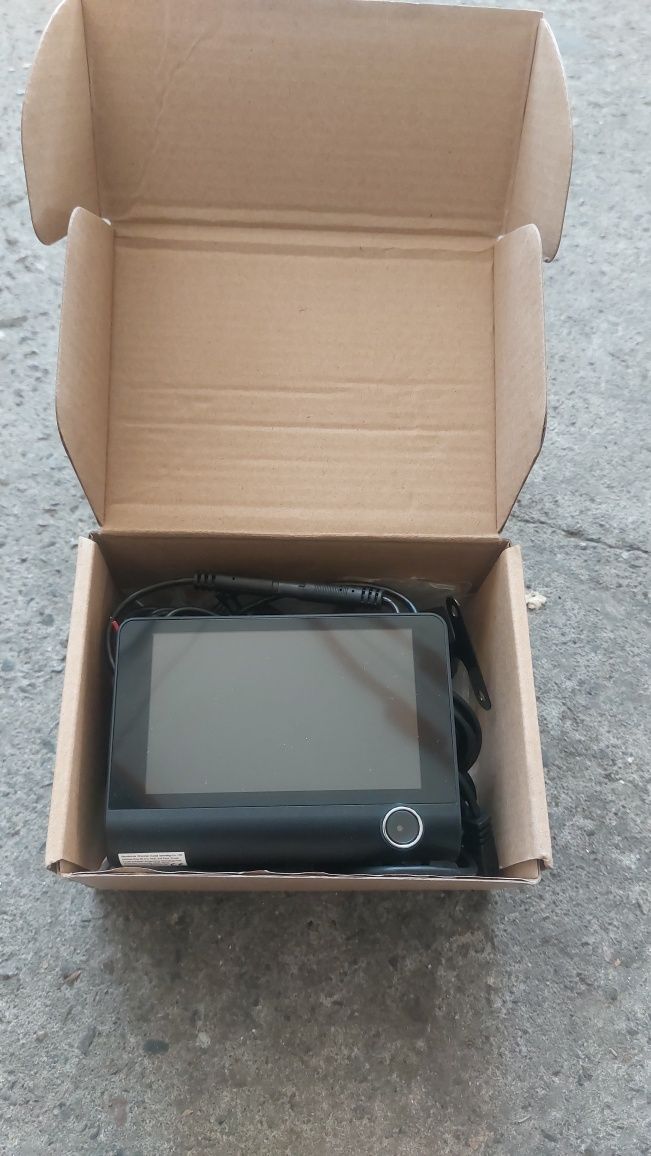 Camera registrator